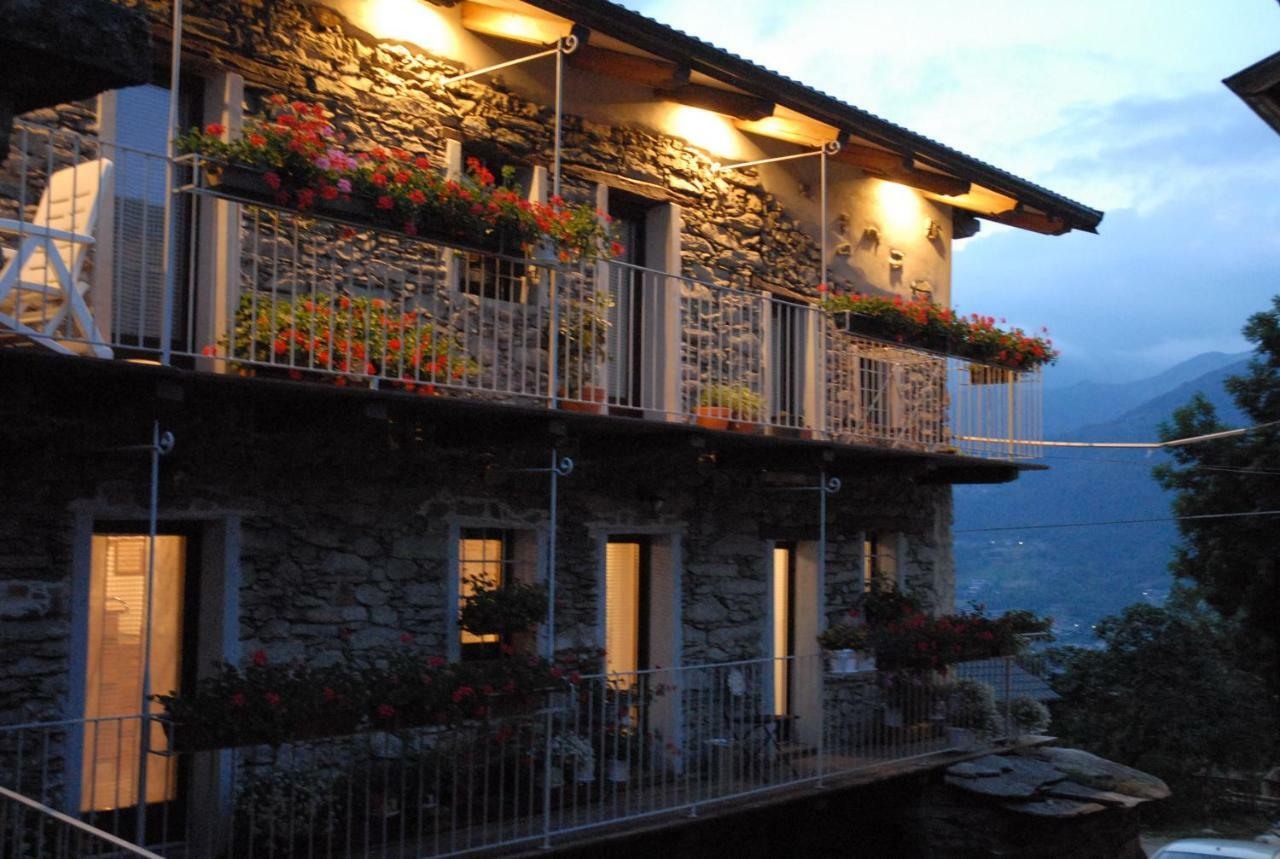 Chalet In Pietra E Legno Con Caminetto Inverso Pinasca Екстер'єр фото