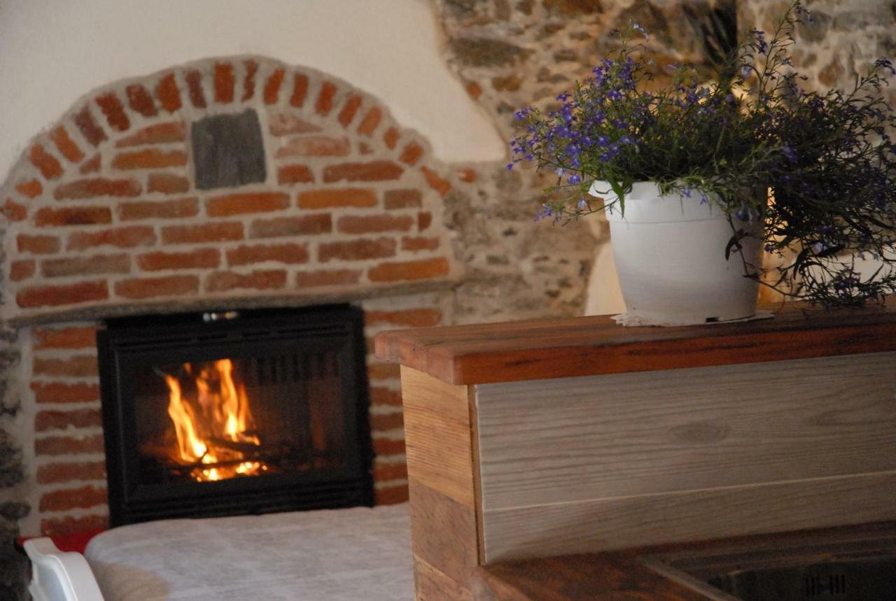 Chalet In Pietra E Legno Con Caminetto Inverso Pinasca Екстер'єр фото
